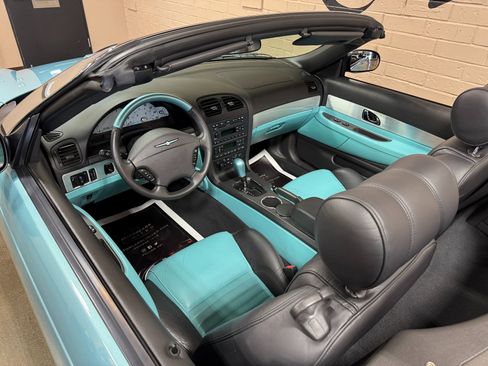Used 2002 Ford Thunderbird image 40