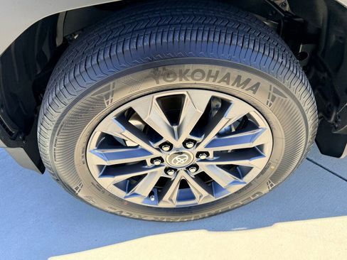 Used 2026 Toyota Land Cruiser image 17