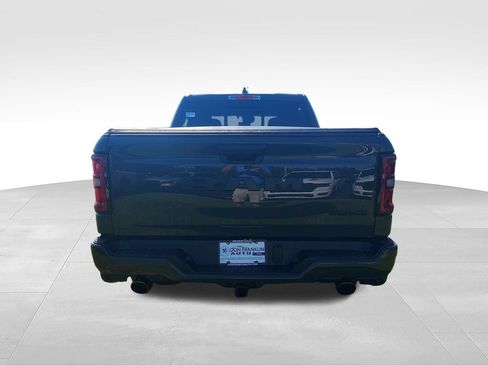 New 2026 RAM 1500 Express AWD/4WD image 4