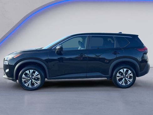 Used 2023 Nissan Rogue SV image 11