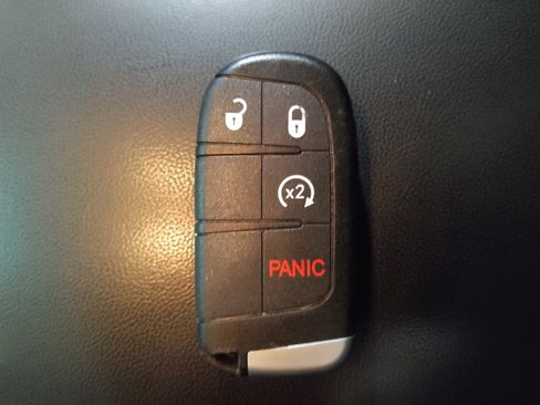 Used 2021 Jeep Grand Cherokee Trailhawk w/ Trailhawk Luxury Group image 32