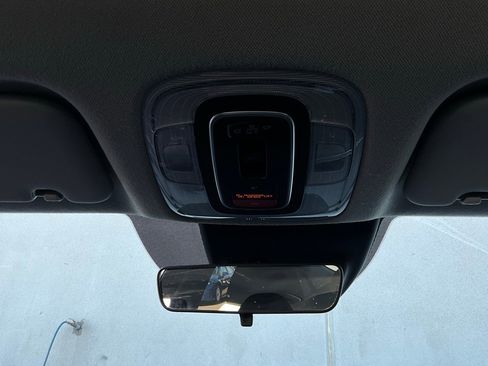 Used 2025 Hyundai Elantra SEL image 15