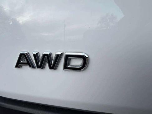 Used 2022 Ford Transit 250 Medium Roof AWD image 19