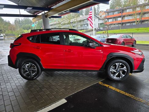 Used 2024 Subaru Crosstrek 2.0i Premium AWD/4WD image 4