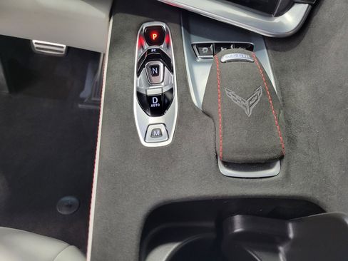 Used 2023 Chevrolet Corvette Stingray Premium Cpe w/ Z51 Performance Package image 17