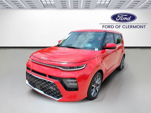 Used 2022 Kia Soul Turbo FWD image 2