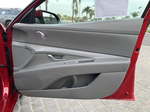 Certified 2024 Hyundai Elantra Blue image 29