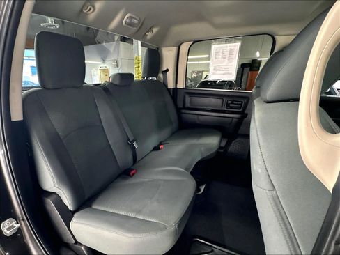 Used 2015 RAM 2500 Tradesman w/ Chrome Appearance Group RWD image 28