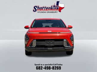 Used 2024 Hyundai Kona SE FWD video 2
