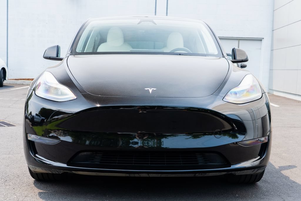 Used 2023 Tesla Model Y Long Range AWD/4WD image 2
