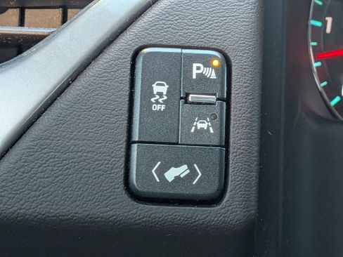 Used 2017 Chevrolet Tahoe LT image 24