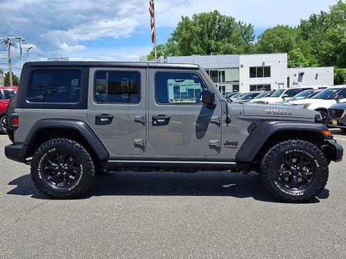 Used 2022 Jeep Wrangler Unlimited Sport AWD/4WD image 5