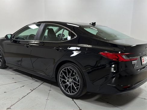 Certified 2025 Toyota Camry XLE image 7