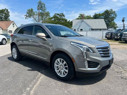 Used 2019 Cadillac XT5 AWD image 3