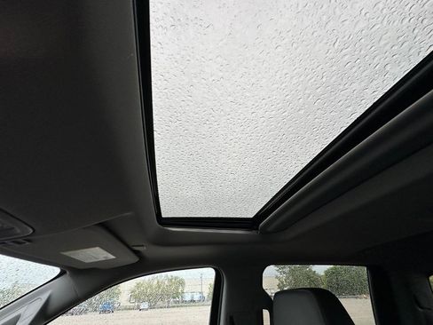 Used 2020 GMC Sierra 1500 SLT w/ SLT Premium Plus Package AWD/4WD image 18