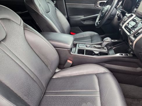 Certified 2023 Kia Sorento S FWD image 19