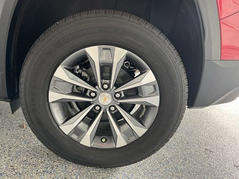 New 2026 Chevrolet Equinox LT w/ Convenience Package II FWD image 34