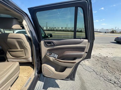 Used 2015 Chevrolet Tahoe LT AWD/4WD image 19