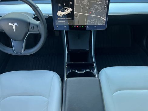 Used 2019 Tesla Model 3 Long Range image 3