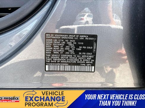 Used 2024 Volkswagen Atlas Cross Sport SEL R-Line image 29