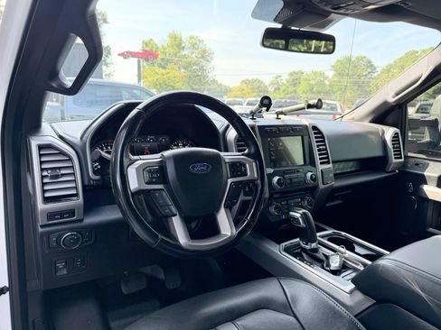 Used 2018 Ford F150 Platinum w/ Equipment Group 701A Luxury AWD/4WD image 13