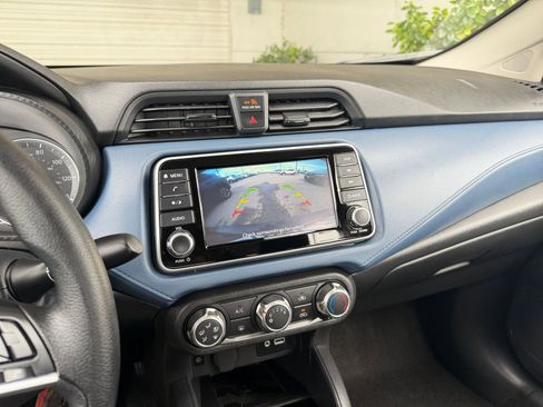 Used 2025 Nissan Versa SV image 24