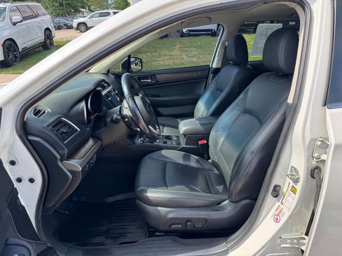 Used 2018 Subaru Outback 2.5i Limited w/ Popular Package #2 image 11