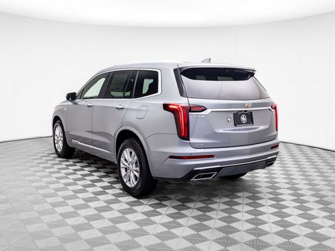 New 2025 Cadillac XT6 Luxury image 5