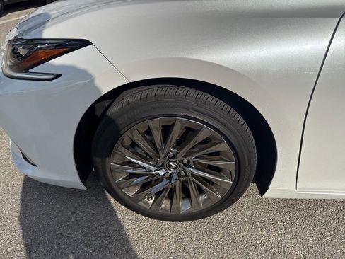 Used 2025 Lexus ES 350 Ultra Luxury image 40