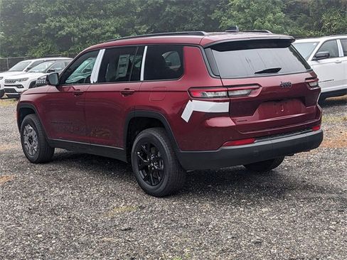 New 2025 Jeep Grand Cherokee L Altitude image 4