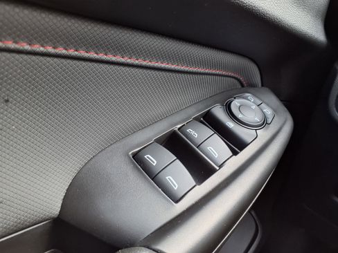 Used 2023 Chevrolet TrailBlazer RS w/ Convenience Package FWD image 21