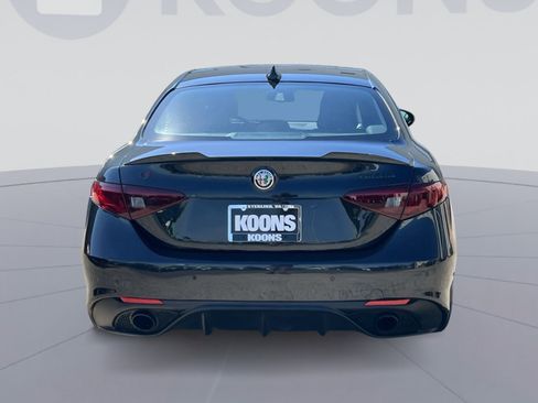 Used 2023 Alfa Romeo Giulia Estrema AWD/4WD image 15