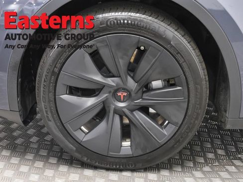 Used 2023 Tesla Model Y Long Range AWD/4WD image 25