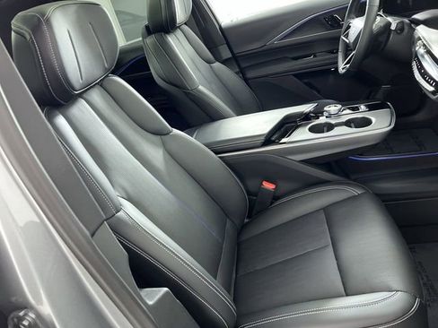 Certified 2025 Cadillac Lyriq Sport RWD image 29