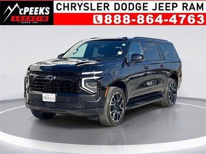 Used 2025 Chevrolet Suburban RST