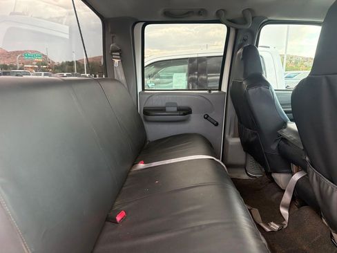 Used 2005 Ford F350 XL AWD/4WD image 3