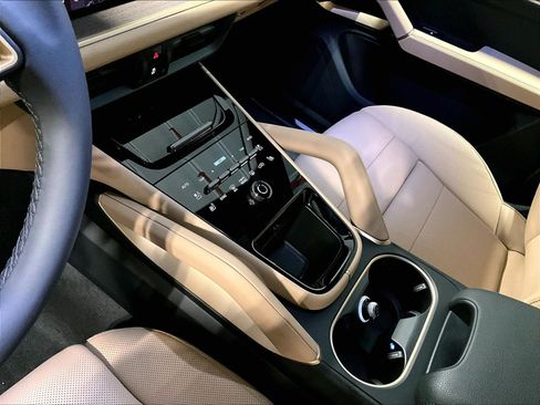 New 2026 Porsche Cayenne AWD/4WD image 11