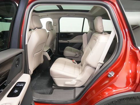 Used 2020 Lincoln Aviator Reserve w/ Equipment Group 201A AWD/4WD image 21