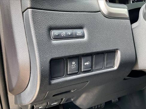 Used 2016 Nissan Murano SL w/ SL Technology Package FWD image 33
