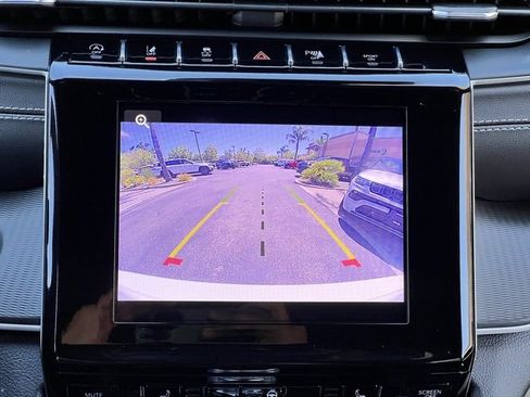 Used 2023 Jeep Grand Cherokee L Laredo image 33