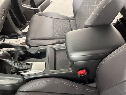 Used 2025 Nissan Frontier SV w/ SV Convenience Package RWD image 29
