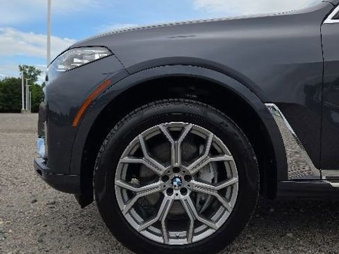Used 2020 BMW X7 xDrive40i w/ Premium Package AWD/4WD image 14