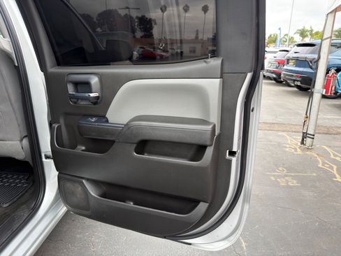 Used 2018 Chevrolet Silverado 1500 Custom w/ Custom Value Package RWD image 13