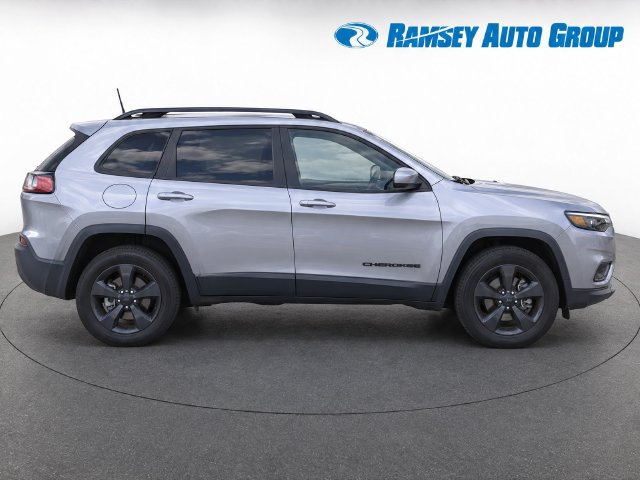 Used 2020 Jeep Cherokee Latitude Plus AWD/4WD image 8