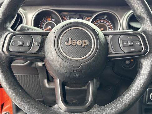 Used 2023 Jeep Wrangler Sport image 12