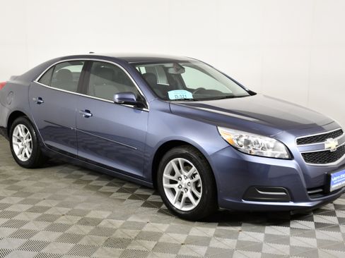 Used 2013 Chevrolet Malibu LT w/ Power Convenience Package FWD image 4