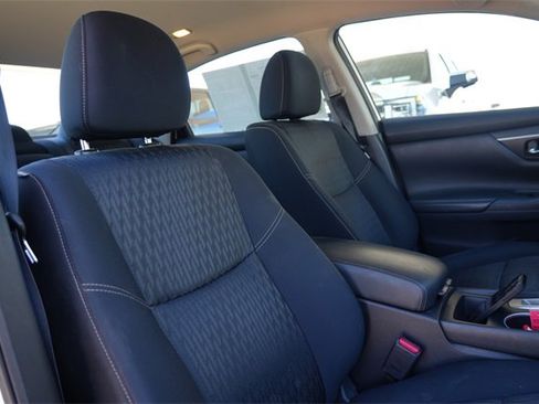 Used 2018 Nissan Altima 2.5 S w/ S Convenience Package image 15