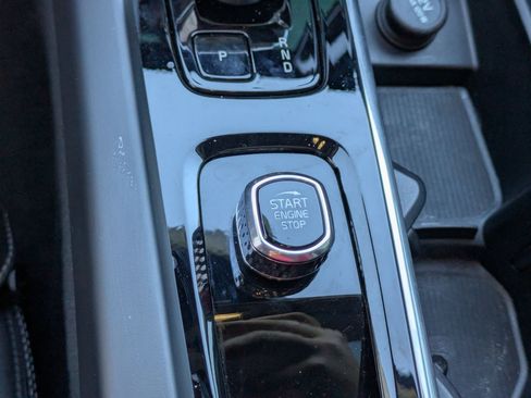 Used 2023 Volvo XC60 T8 Ultimate image 20