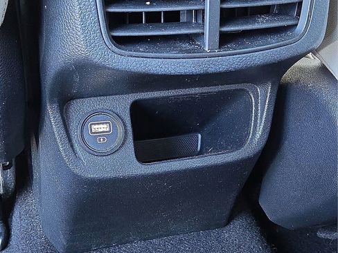 Used 2022 Kia Seltos EX image 16