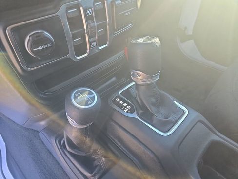 Used 2019 Jeep Wrangler Unlimited Sport S image 20